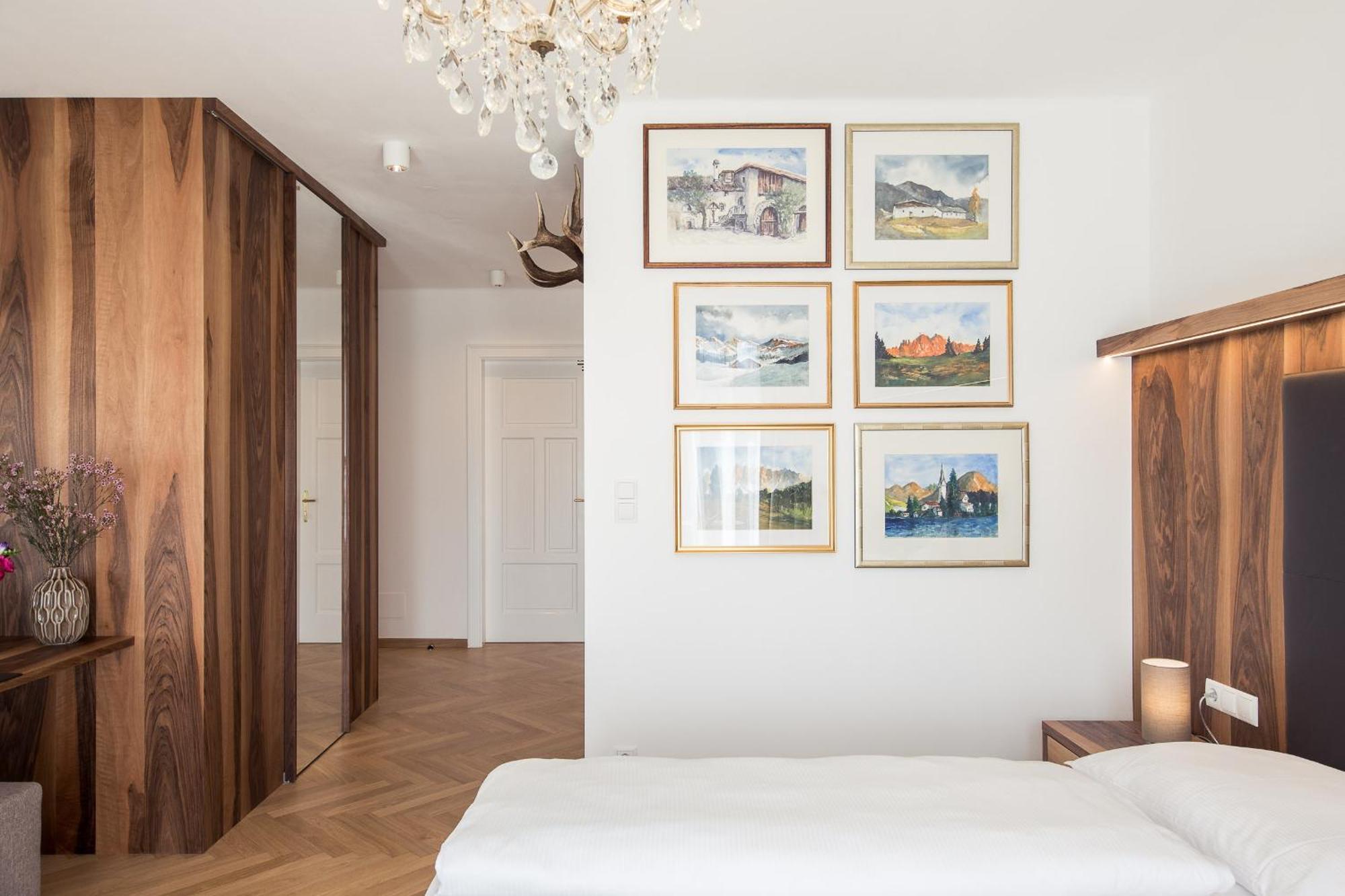 Romantik Hotel Jagdhof Caldaro Exteriör bild