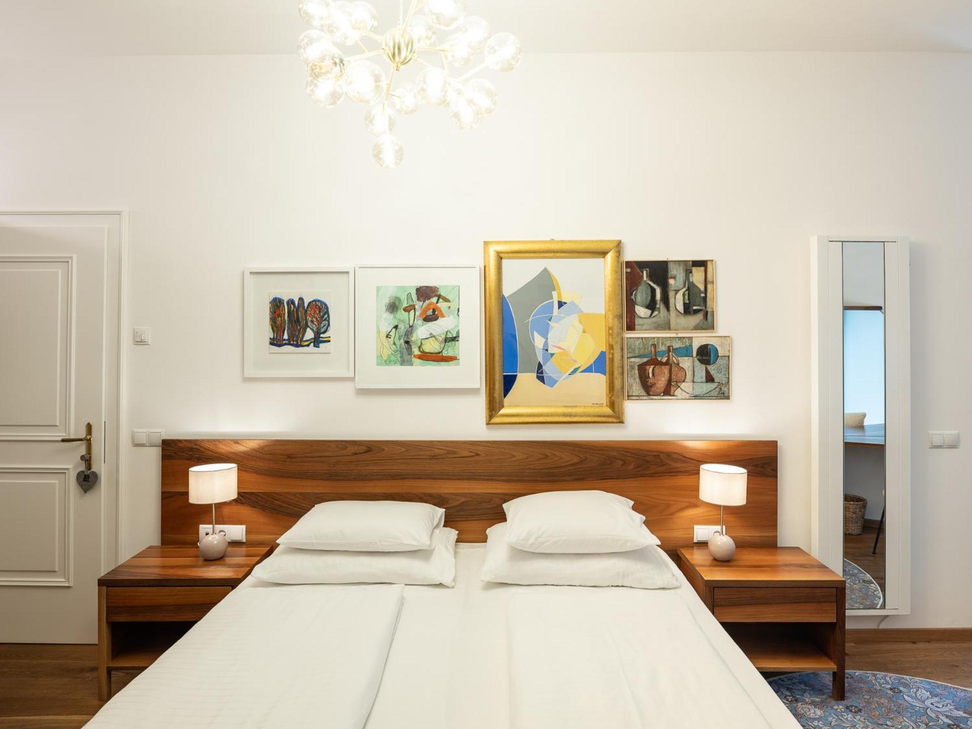 Romantik Hotel Jagdhof Caldaro Exteriör bild