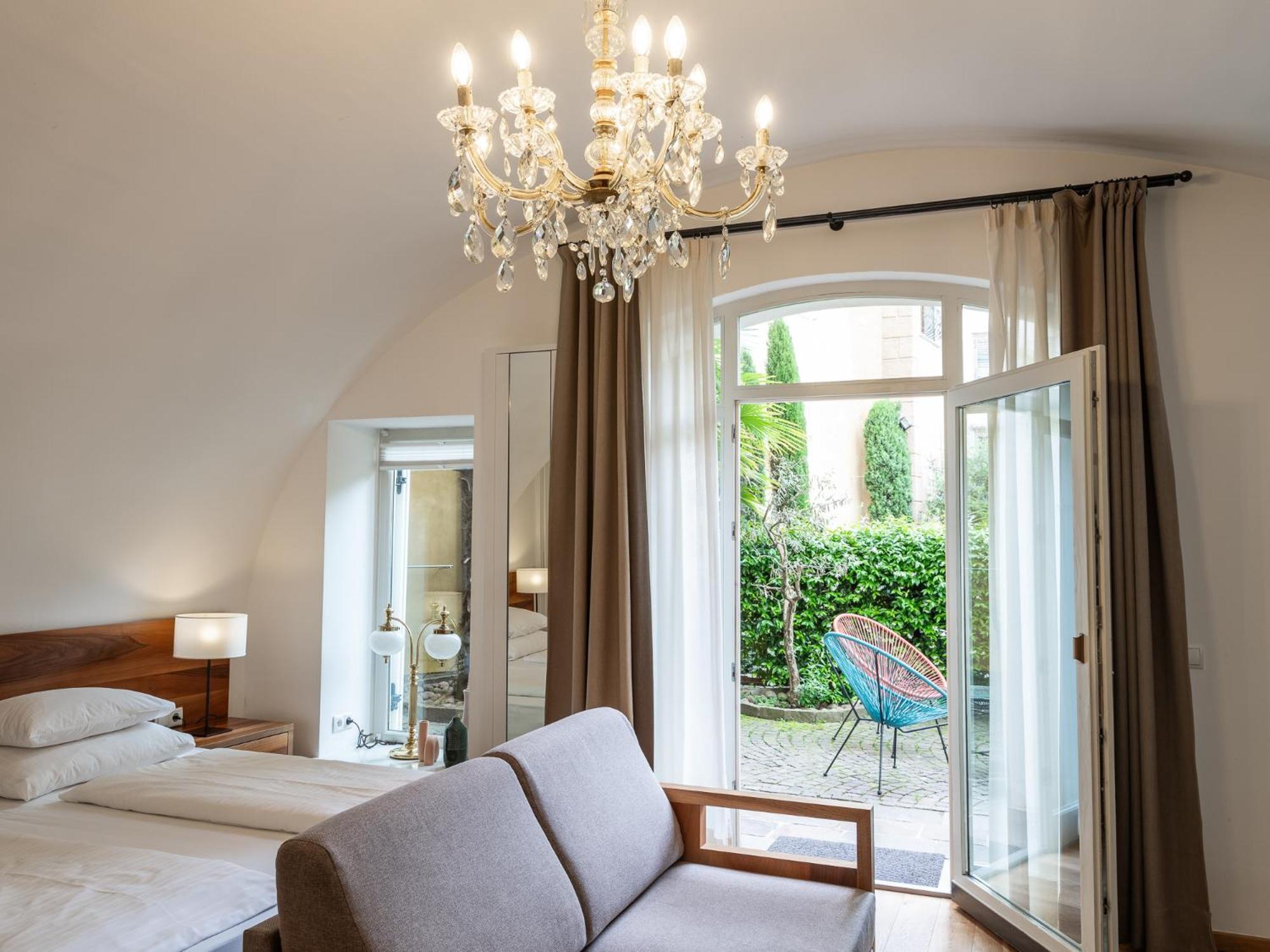 Romantik Hotel Jagdhof Caldaro Exteriör bild